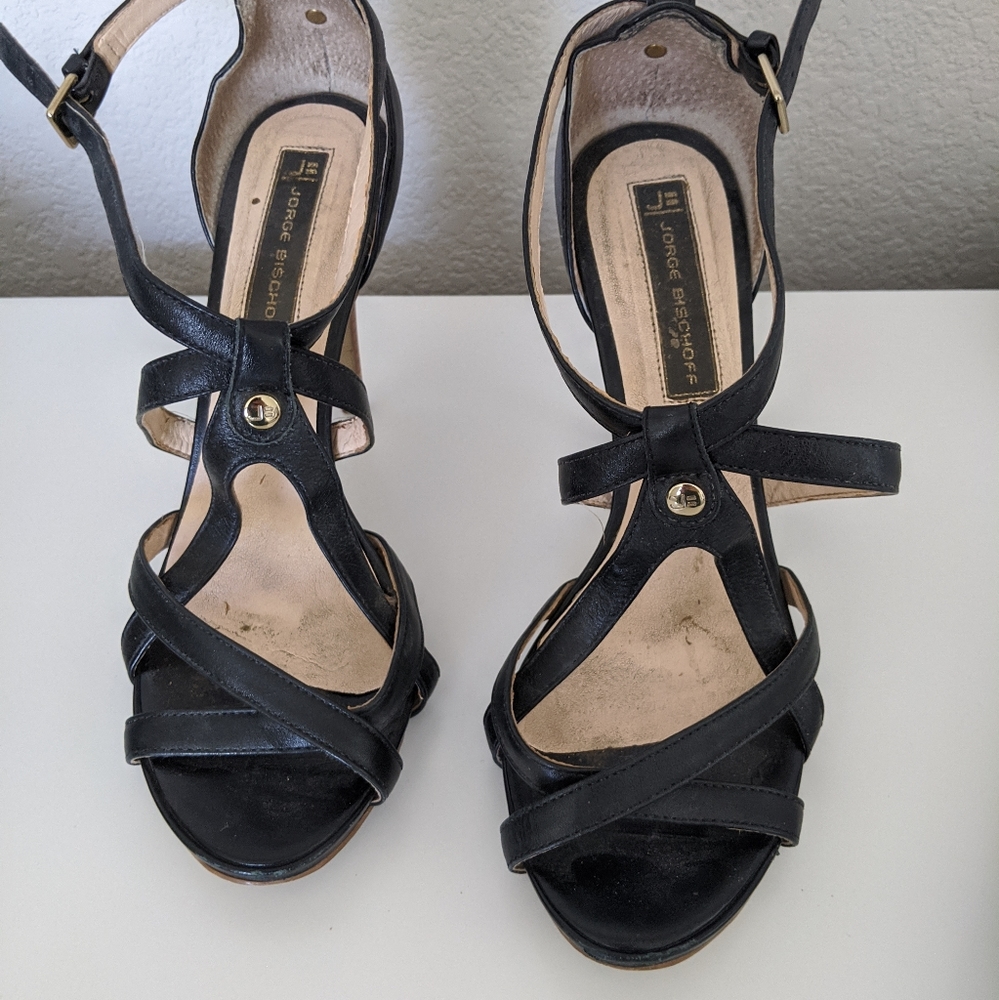 Size 7 strappy sandals
